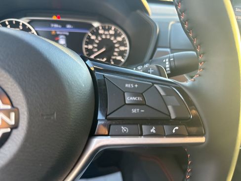 Certified 2025 Nissan Altima 2.5 SR image 15