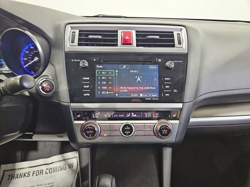 Used 2017 Subaru Legacy 2.5i Limited image 19