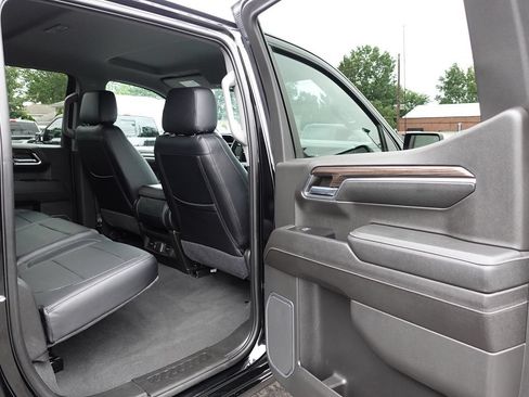 Used 2023 Chevrolet Silverado 1500 LT AWD/4WD image 24