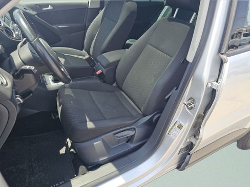 Used 2013 Volkswagen Tiguan S AWD/4WD image 6