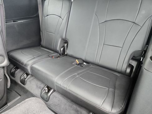 Used 2021 Buick Enclave Avenir w/ Avenir Technology Package image 30