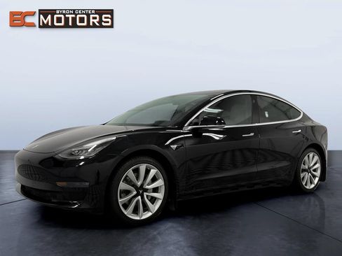 Used 2019 Tesla Model 3 Long Range AWD/4WD image 2