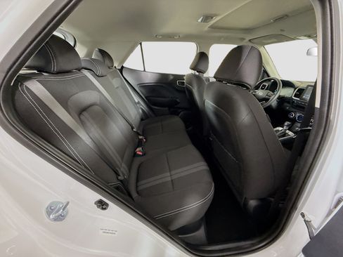 Used 2026 Hyundai Venue SEL FWD image 27
