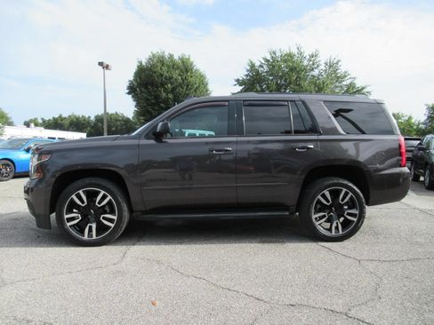 Used 2018 Chevrolet Tahoe Premier AWD/4WD image 4