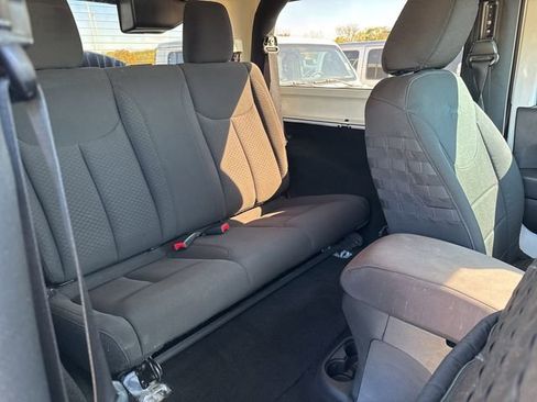 Used 2016 Jeep Wrangler Sport image 24