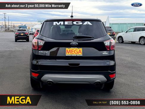 Used 2017 Ford Escape SE image 10