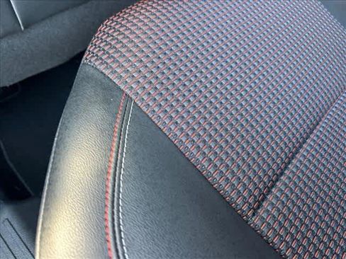 Used 2025 Nissan Kicks SR w/ SR Premium Package image 14