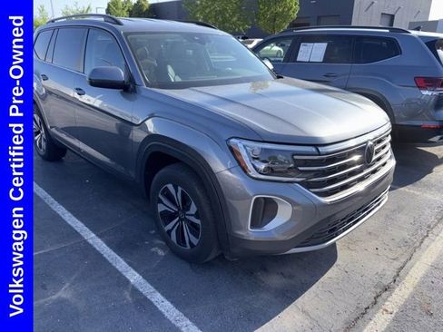 Used 2024 Volkswagen Atlas SE AWD/4WD image 1