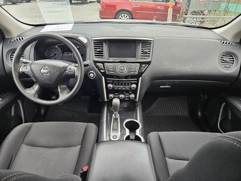 Used 2019 Nissan Pathfinder S AWD/4WD image 35