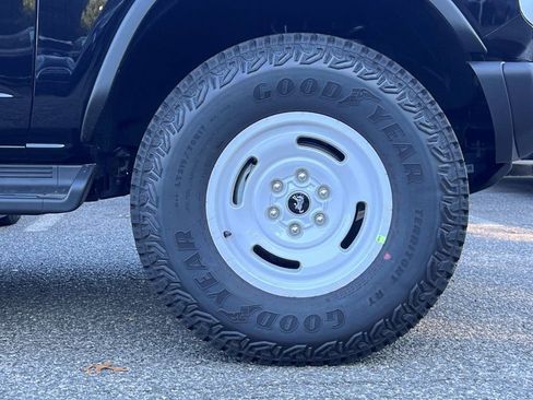 Used 2025 Ford Bronco Heritage Edition image 6