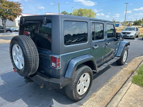 Used 2007 Jeep Wrangler Unlimited Sahara image 7
