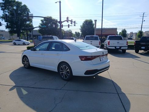 New 2026 Volkswagen Jetta Sport FWD image 5