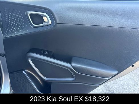 Used 2023 Kia Soul EX FWD image 19