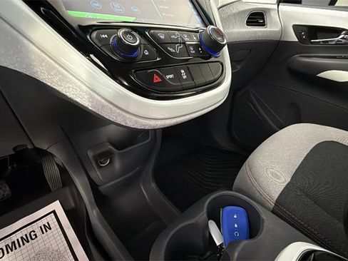 Used 2020 Chevrolet Bolt LT image 21
