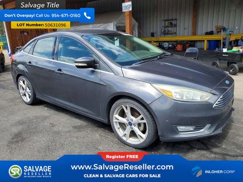 Used 2015 Ford Focus Titanium FWD image 5