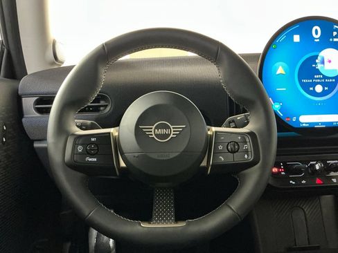 Used 2025 MINI Cooper S FWD image 16