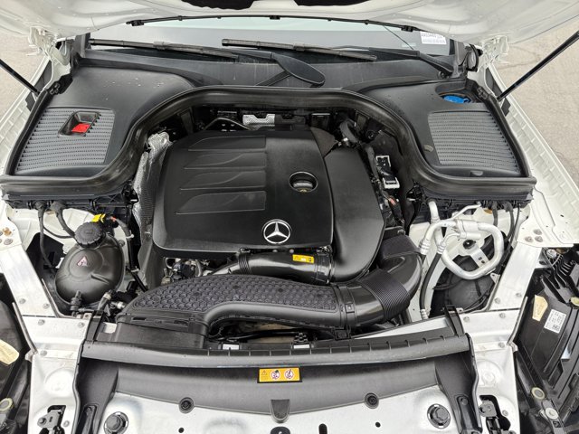 Used 2022 Mercedes-Benz GLC 300 4MATIC w/ Multimedia Package Lite image 19
