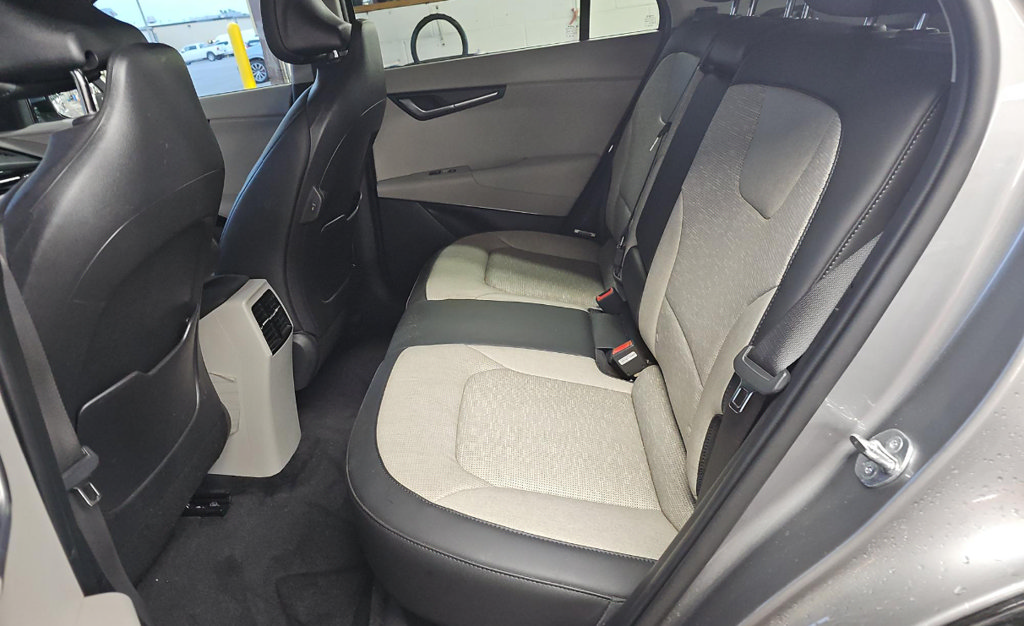 Certified 2024 Kia Niro Wave w/ Wave Preserve Package FWD image 15