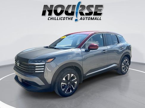 Used 2025 Nissan Kicks SV w/ Charging Package AWD/4WD image 1