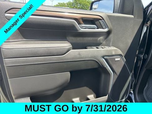 Used 2024 Chevrolet Silverado 1500 RST w/ Redline Edition AWD/4WD image 11