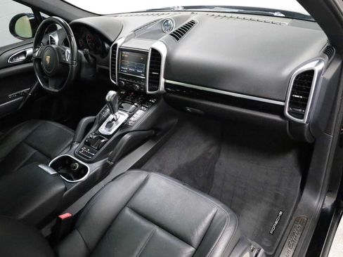 Used 2014 Porsche Cayenne Platinum Edition AWD/4WD image 6