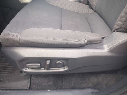 Used 2026 Toyota Tundra SR5 AWD/4WD image 16