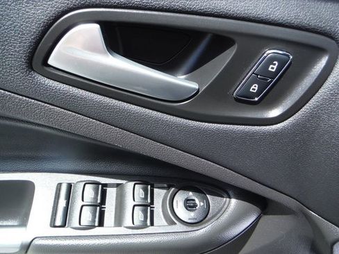 Used 2016 Ford Escape SE AWD/4WD image 19