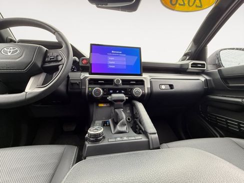 Certified 2026 Toyota 4Runner TRD Off-Road Premium AWD/4WD image 19