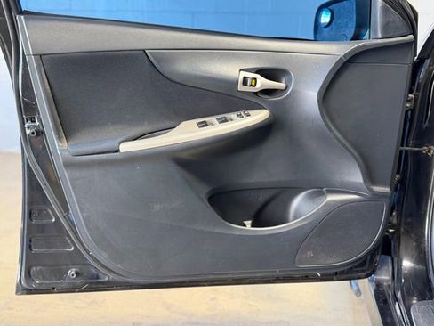 Used 2010 Toyota Corolla image 18