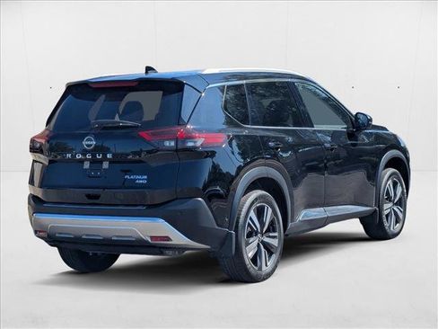 Used 2023 Nissan Rogue Platinum w/ Platinum Premium Package image 5