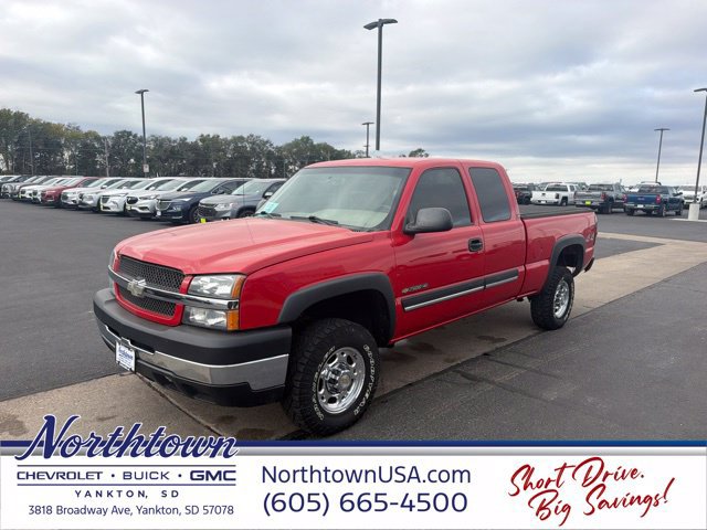 Used 2004 Chevrolet Silverado 2500 LS AWD/4WD image 1
