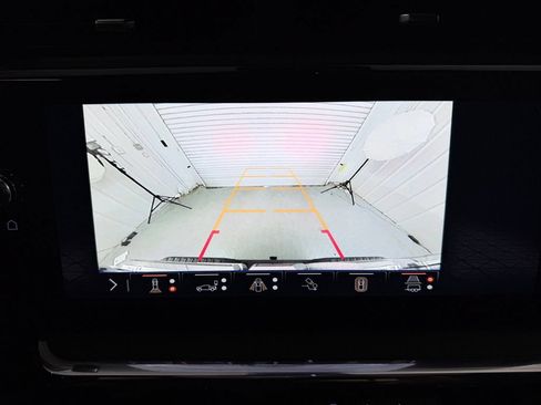 Used 2025 GMC Sierra 1500 Denali w/ Denali Reserve Package AWD/4WD image 24