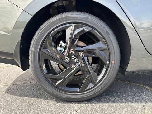 New 2026 Hyundai Elantra SEL Sport image 17