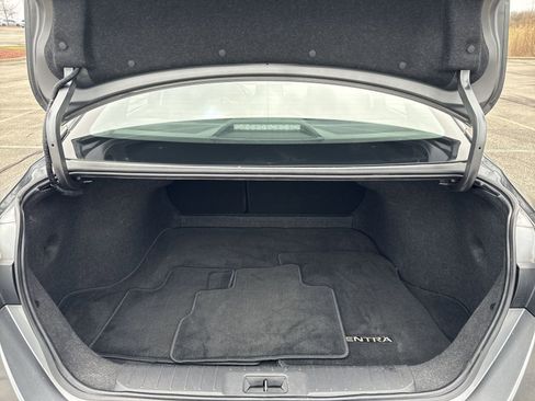 Used 2024 Nissan Sentra SV image 31