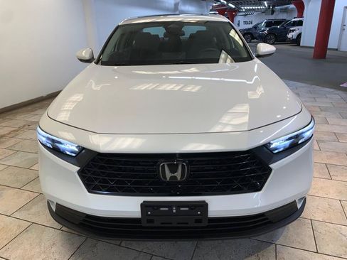 Used 2023 Honda Accord EX image 3
