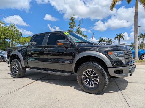 Used 2014 Ford F150 Raptor w/ Equipment Group 801A Luxury AWD/4WD image 2