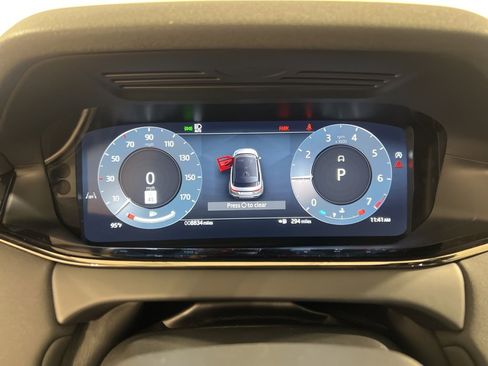 Used 2025 Land Rover Range Rover Evoque S image 15