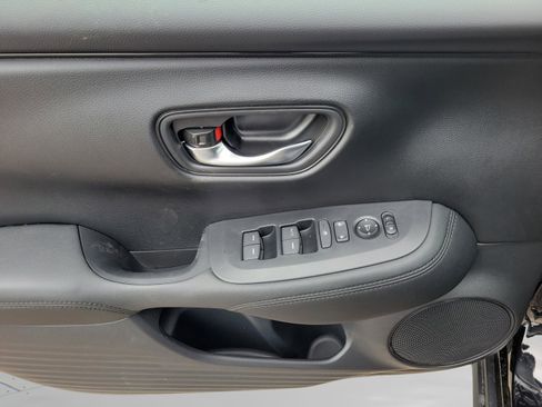 New 2026 Honda HR-V LX image 22