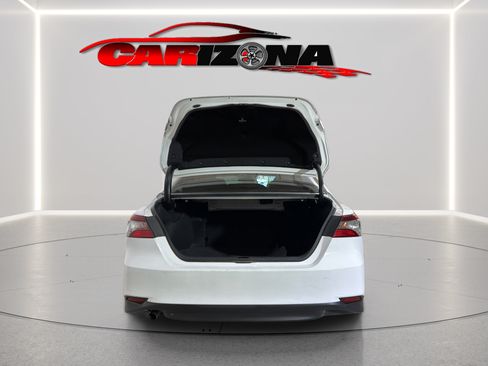 Used 2021 Toyota Camry LE FWD image 15