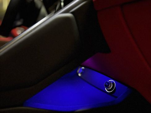 Used 2022 Lamborghini Urus image 19