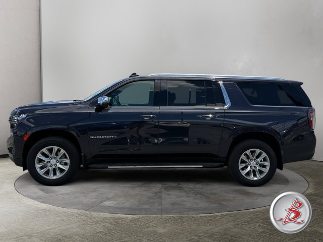 Used 2024 Chevrolet Suburban Premier AWD/4WD image 4