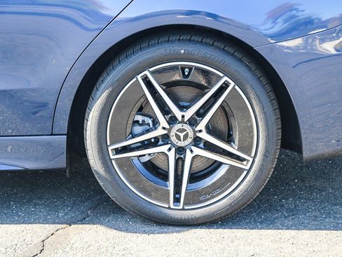 New 2025 Mercedes-Benz C 300 4MATIC Sedan image 10