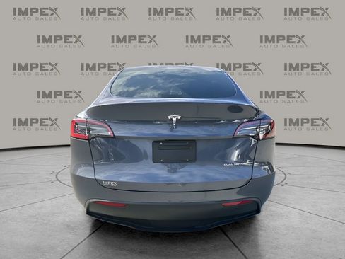 Used 2023 Tesla Model Y Long Range image 4