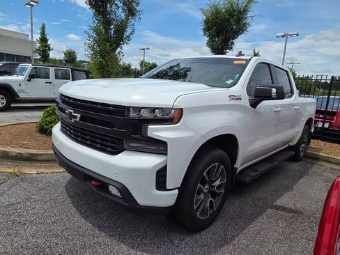 Used 2019 Chevrolet Silverado 1500 RST AWD/4WD image 3