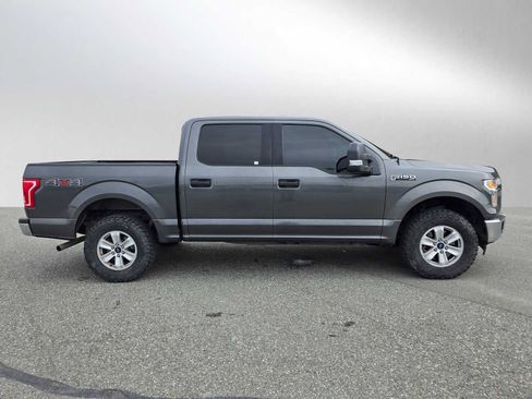 Used 2017 Ford F150 XLT AWD/4WD image 2