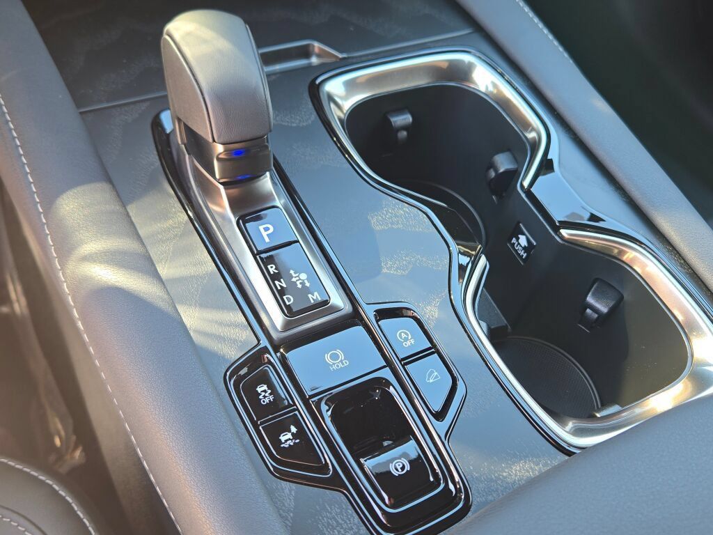 Used 2025 Lexus RX 350 AWD image 32