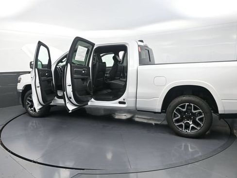 New 2026 RAM 1500 Laramie AWD/4WD image 36