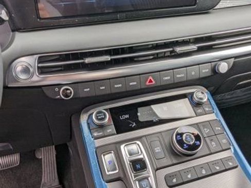 New 2024 Hyundai Palisade Calligraphy image 12