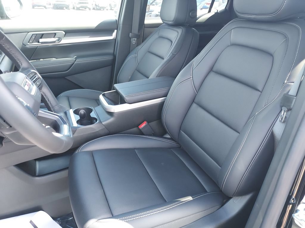 New 2026 GMC Terrain Elevation w/ Elevation Premium Package AWD/4WD image 17