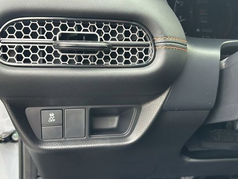 Used 2024 Honda HR-V Sport image 15